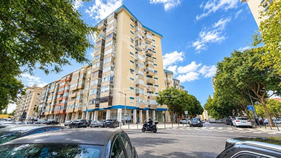 Apartamento T3 para Venda em Benfica Foto 16