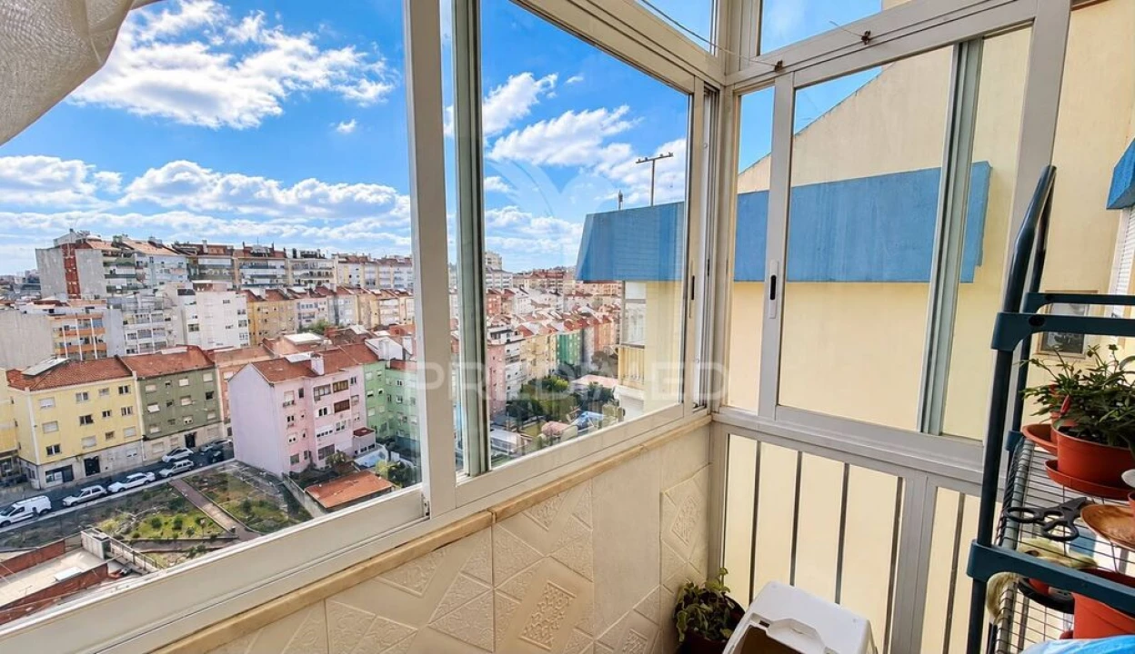 Apartamento T3 para Venda em Benfica Foto 5