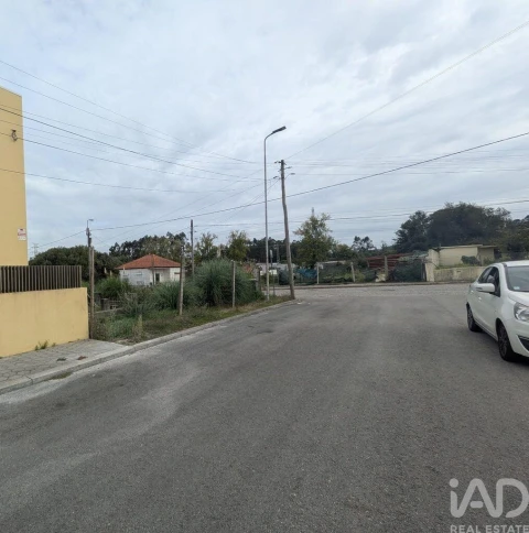 Terreno para Venda em Serzedo e Perosinho