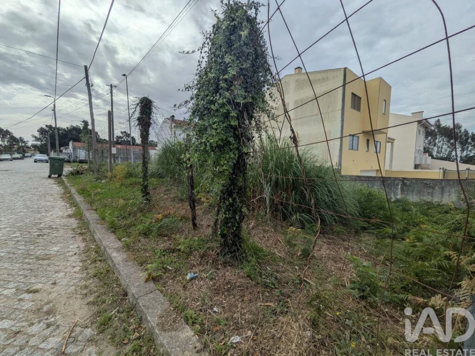 Terreno para Venda em Serzedo e Perosinho Foto 1