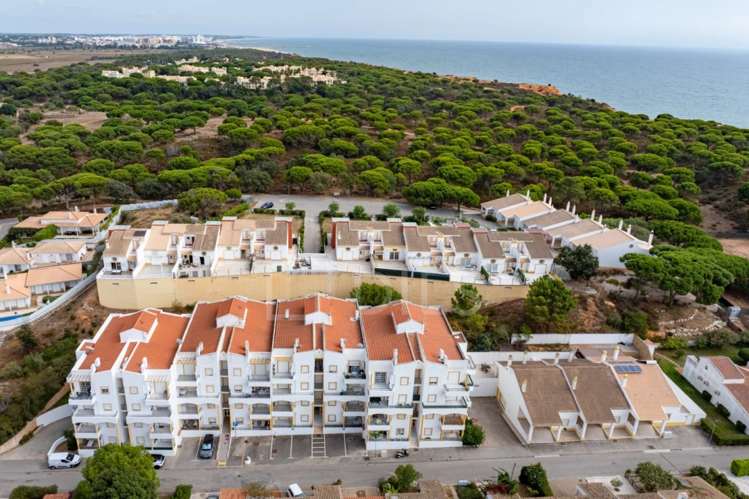 Apartamento T2 para Venda em Albufeira e Olhos de Água Foto 1