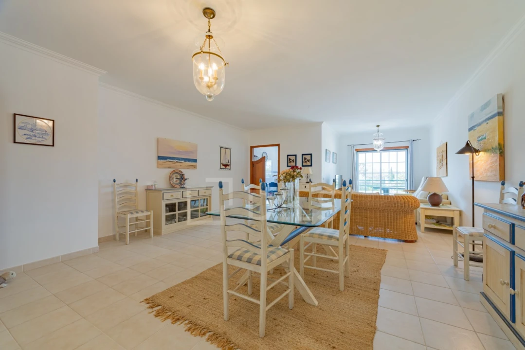 Apartamento T2 para Venda em Albufeira e Olhos de Água Foto 4