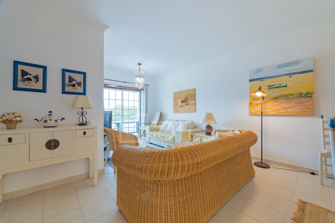 Apartamento T2 para Venda em Albufeira e Olhos de Água Foto 15