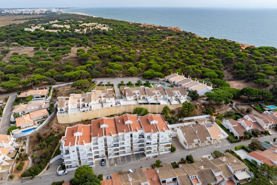 Apartamento T2 para Venda em Albufeira e Olhos de Água Foto 24