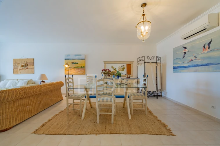 Apartamento T2 para Venda em Albufeira e Olhos de Água Foto 12