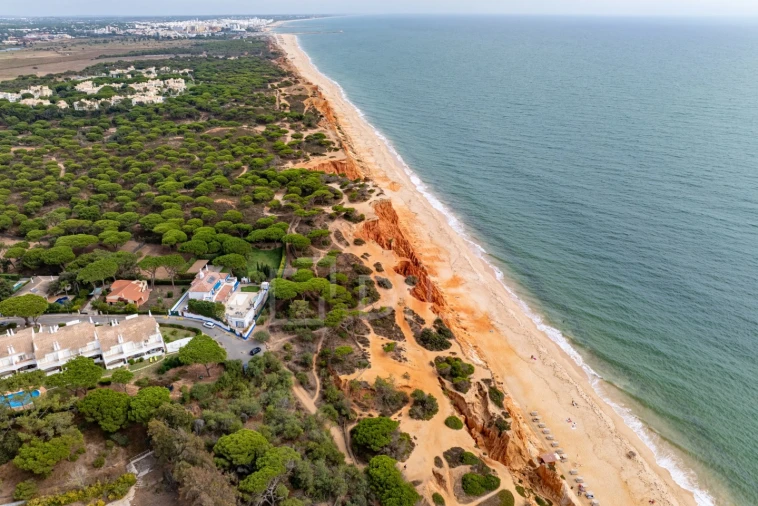 Apartamento T2 para Venda em Albufeira e Olhos de Água Foto 25