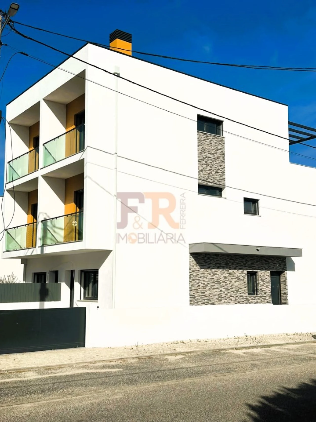 Moradia T3 para Venda em Fernao Ferro Foto 2