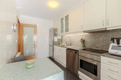 Apartamento T2 para Venda em Vila Nova de Famalicão e Calendário
