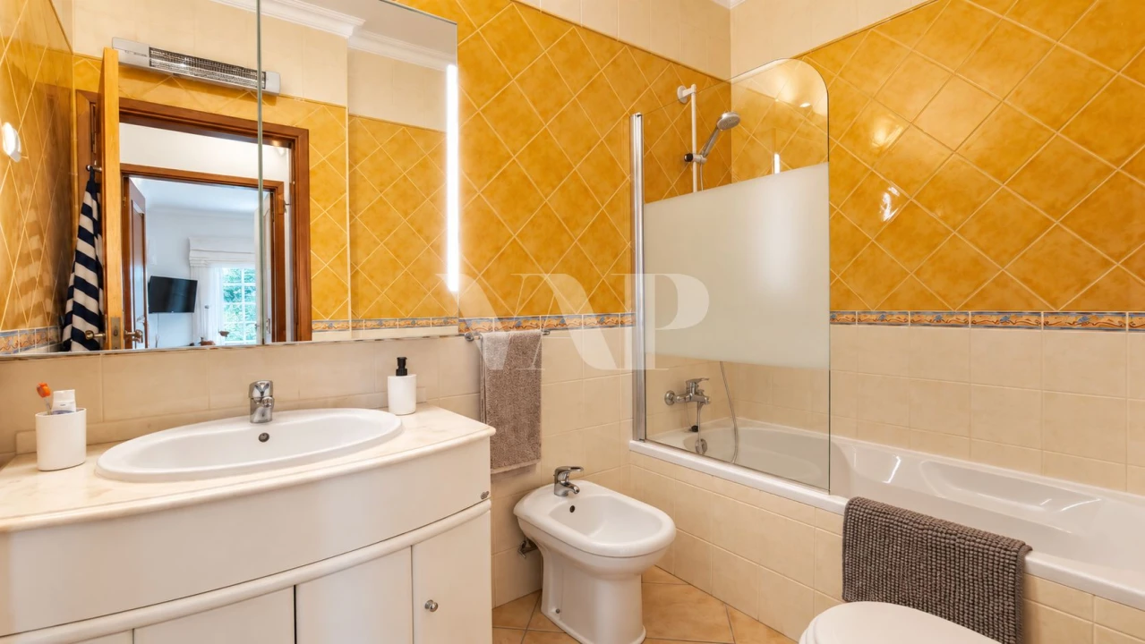 Apartamento T3 para Venda em Quarteira Foto 14