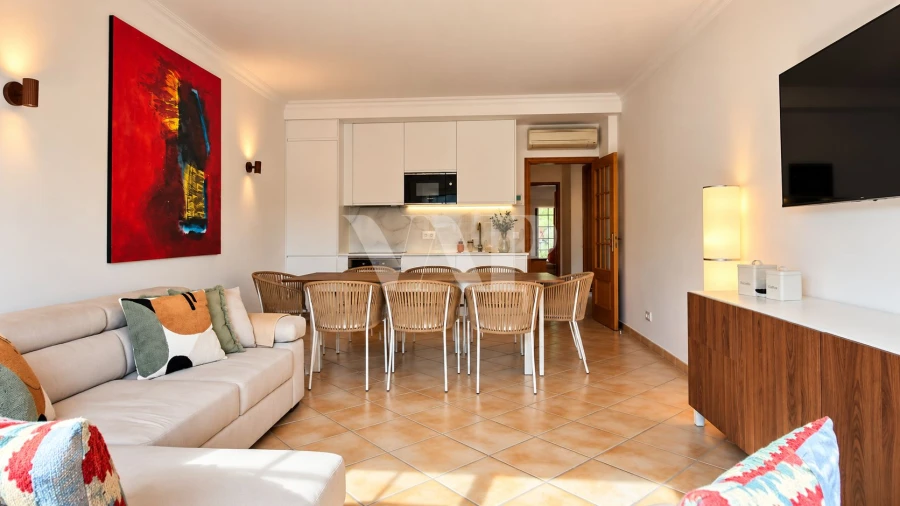 Apartamento T3 para Venda em Quarteira Foto 8