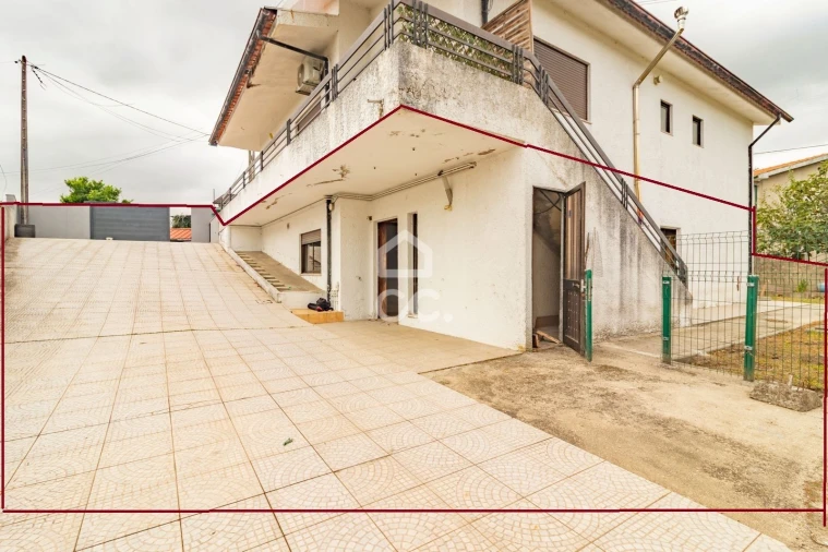 Terreno para Venda em Selho (São Jorge) Foto 2
