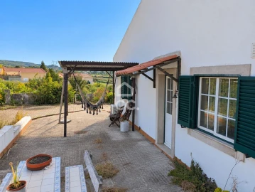 Moradia T2 para Venda em Lamas e Cercal