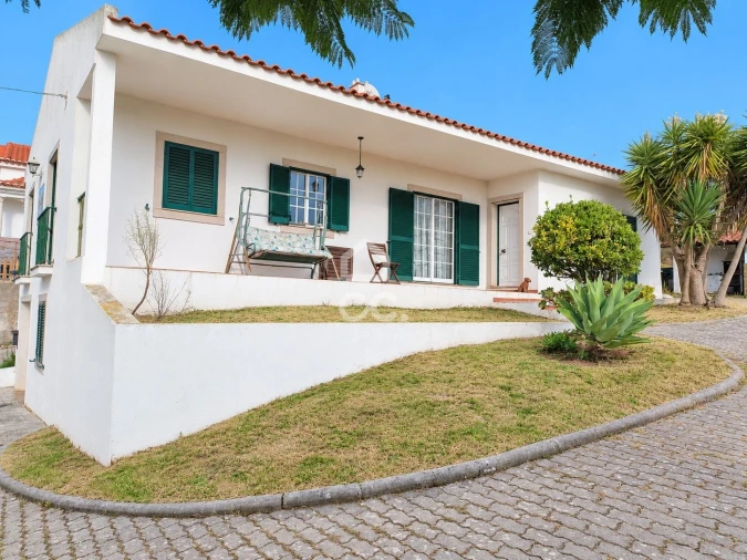 Moradia T2 para Venda em Lamas e Cercal Foto 7