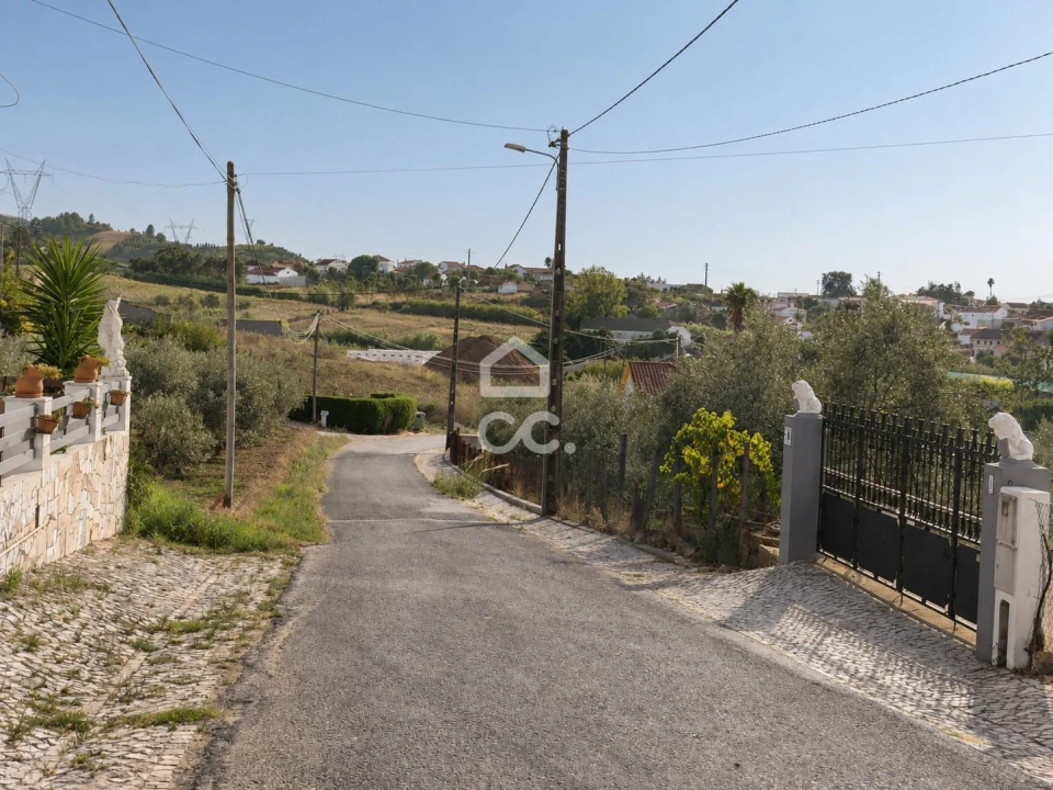 Moradia T2 para Venda em Lamas e Cercal Foto 32