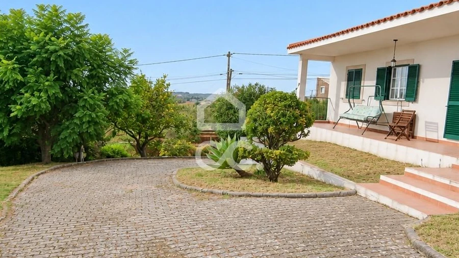 Moradia T2 para Venda em Lamas e Cercal