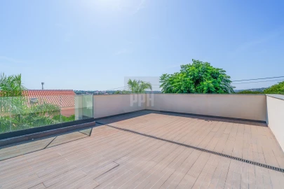 Moradia T4 para Venda em Loule (São Clemente)