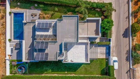 Moradia T4 para Venda em Loule (São Clemente)