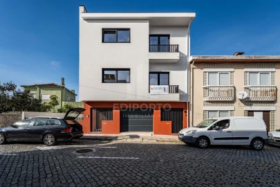 Moradia T3 para Venda em Campanhã