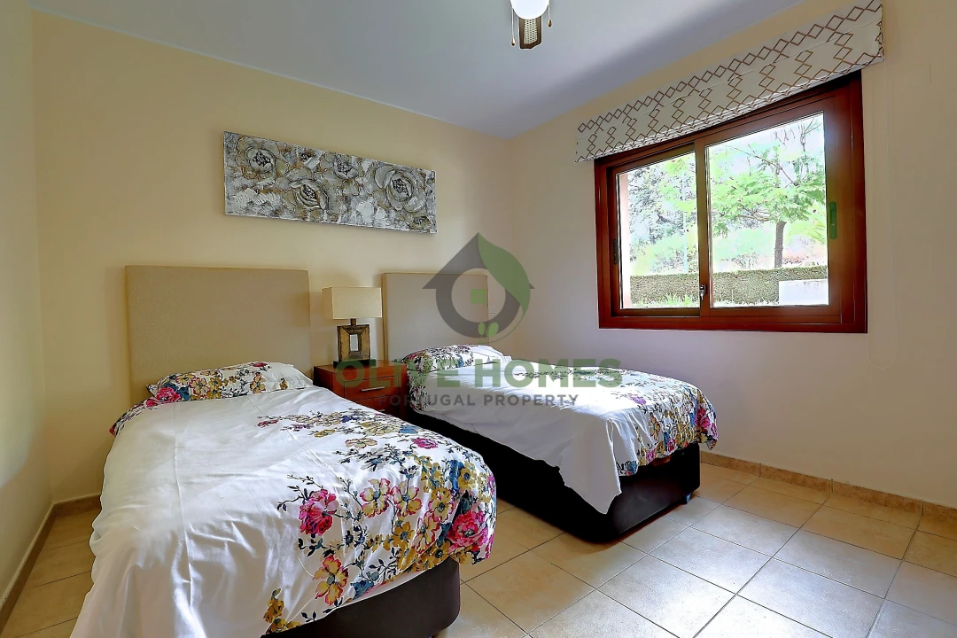 Apartamento T2 para Venda em Quarteira Foto 14