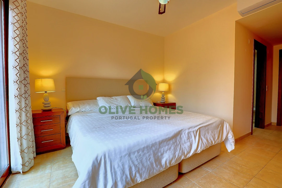 Apartamento T2 para Venda em Quarteira Foto 23