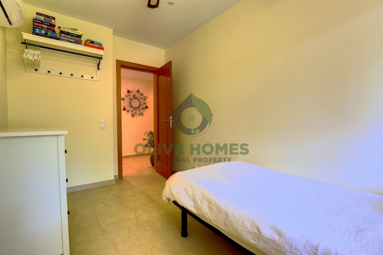 Apartamento T2 para Venda em Quarteira Foto 12