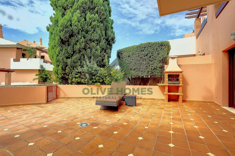 Apartamento T2 para Venda em Quarteira Foto 25