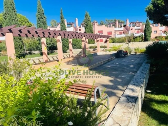 Apartamento T2 para Venda em Quarteira Foto 39
