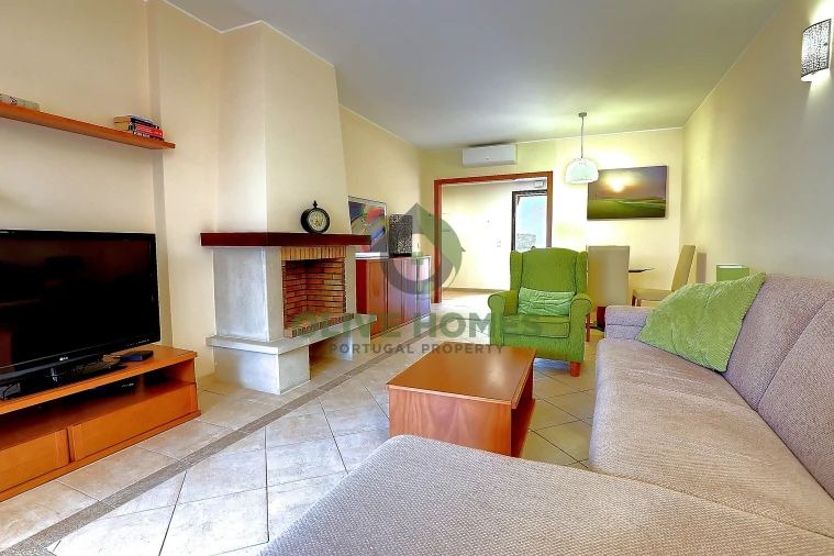 Apartamento T2 para Venda em Quarteira Foto 7