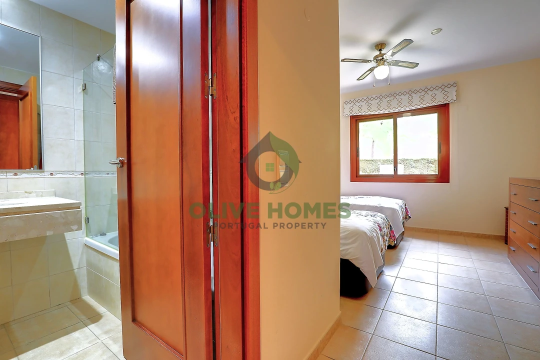 Apartamento T2 para Venda em Quarteira Foto 13