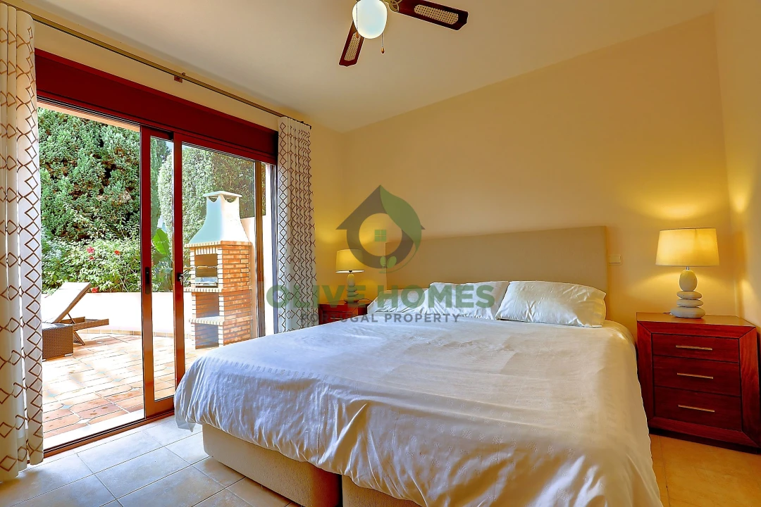 Apartamento T2 para Venda em Quarteira Foto 21