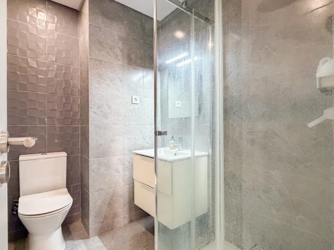 Apartamento T3 para Venda em Almada, Cova da Piedade, Pragal e Cacilhas Foto 11