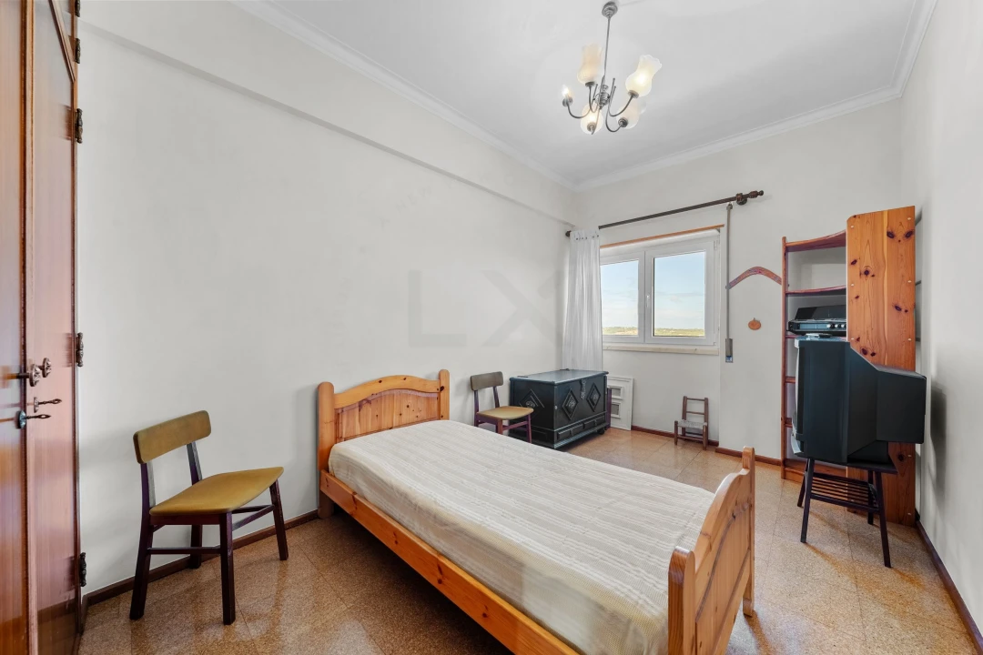 Apartamento T3 para Venda em Agualva e Mira-Sintra Foto 16