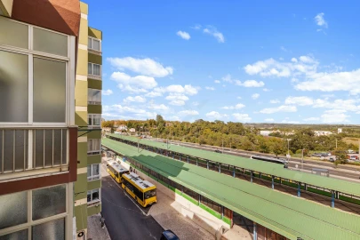 Apartamento T3 para Venda em Agualva e Mira-Sintra