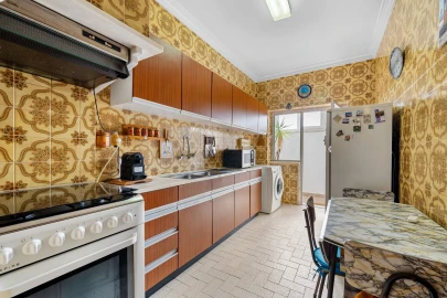 Apartamento T3 para Venda em Agualva e Mira-Sintra