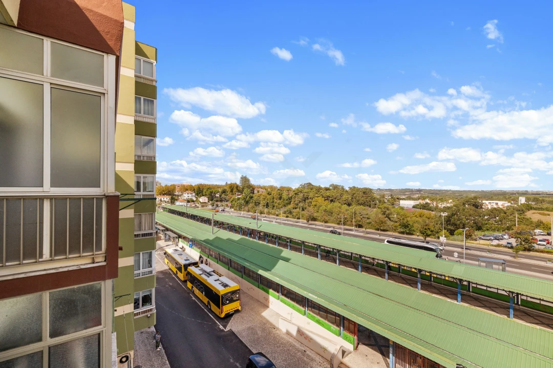 Apartamento T3 para Venda em Agualva e Mira-Sintra Foto 18