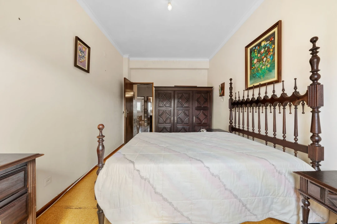 Apartamento T3 para Venda em Agualva e Mira-Sintra Foto 11