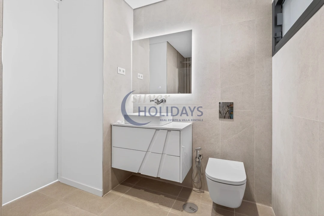 Apartamento T2 para Venda em Quarteira Foto 5