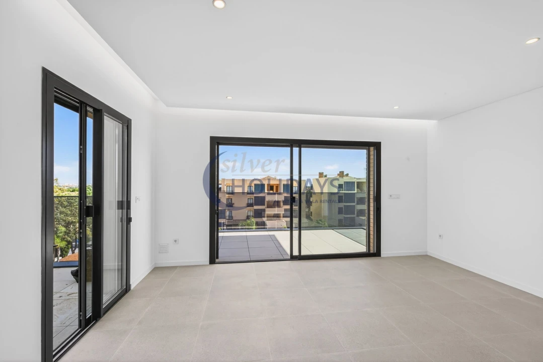 Apartamento T2 para Venda em Quarteira Foto 2
