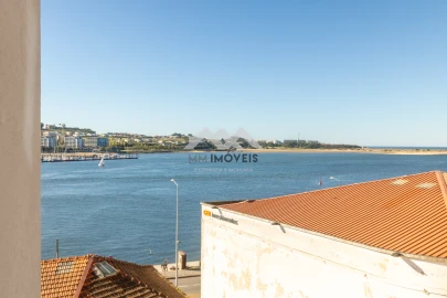 Apartamento T3 para Venda em Lordelo do Ouro e Massarelos