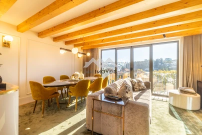 Apartamento T3 para Venda em Lordelo do Ouro e Massarelos