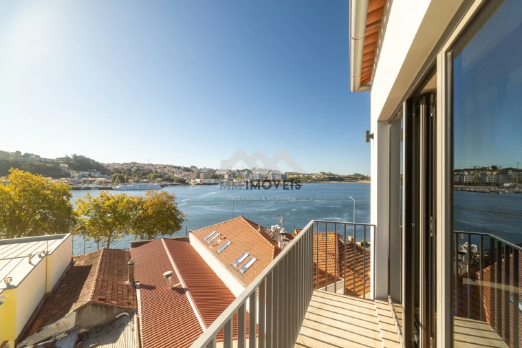 Apartamento T3 para Venda em Lordelo do Ouro e Massarelos Foto 2
