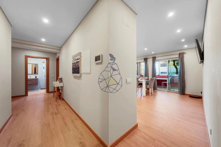 Apartamento T3 para Venda em Portimão Foto 3