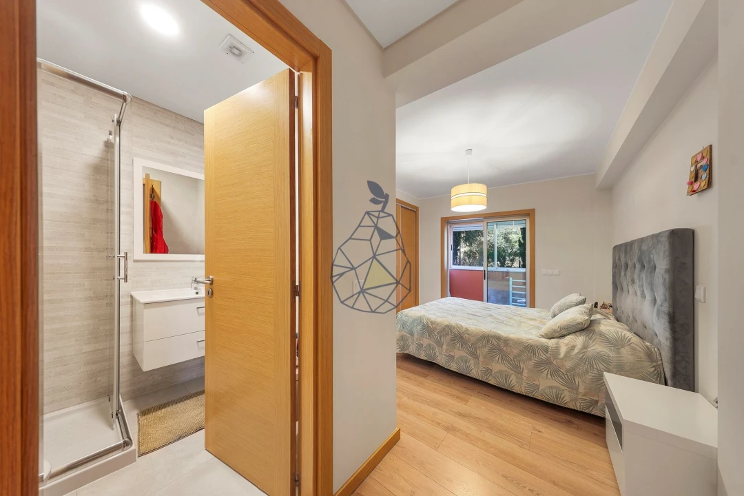 Apartamento T3 para Venda em Portimão Foto 12