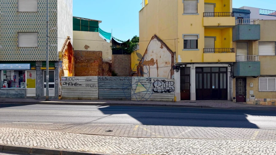 Terreno para Venda em Portimão