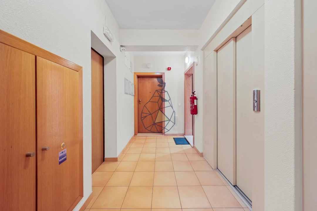 Apartamento T1 para Venda em Portimão Foto 31