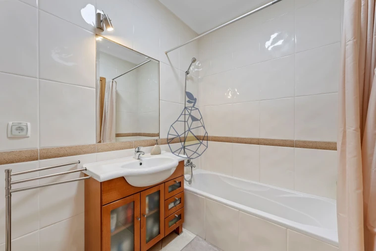Apartamento T1 para Venda em Portimão Foto 10