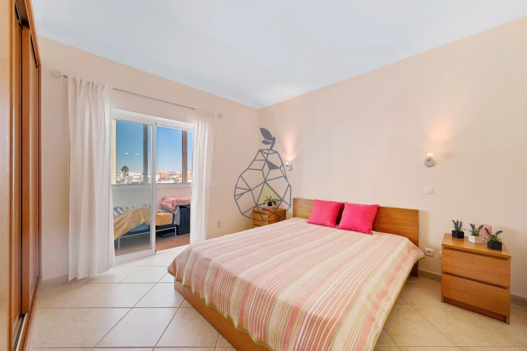 Apartamento T1 para Venda em Portimão Foto 5