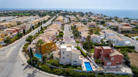 Moradia T4 para Venda em Lagos (São Sebastião e Santa Maria)