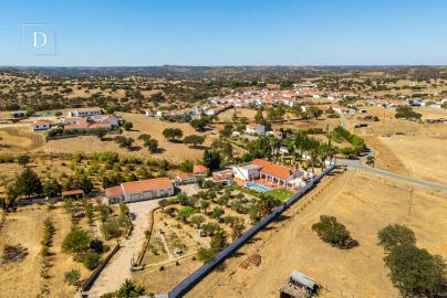Moradia T4 para Venda em Mertola