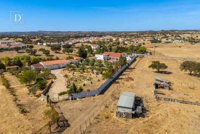 Moradia T4 para Venda em Mertola